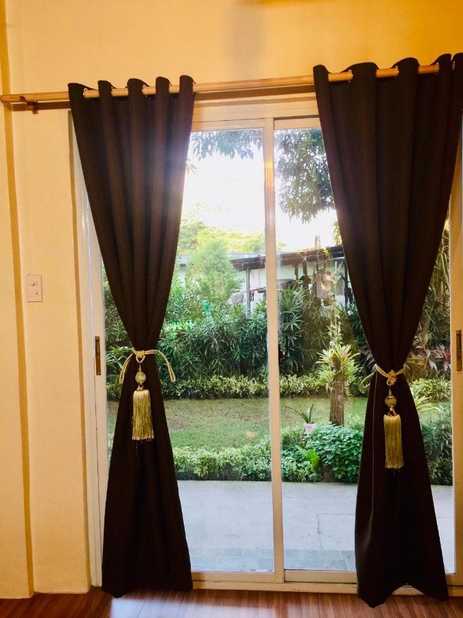 Location One Eighty Bed & Breakfast Bangcusay Екстериор снимка