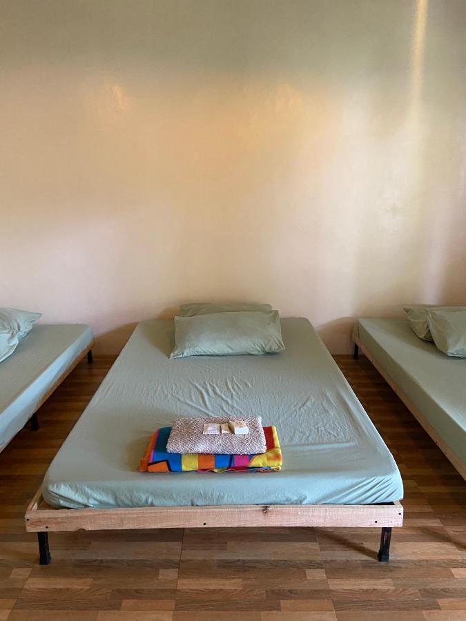 Location One Eighty Bed & Breakfast Bangcusay Екстериор снимка